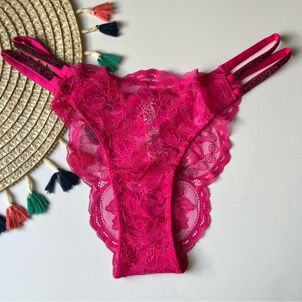 Victoria's Secret Double Shine Strap Lace Brazilian Panty Forever Pink M NEW